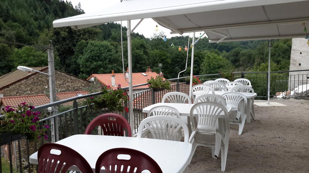 Auberge Du Doulon Lamothe-Montravel Buitenkant foto